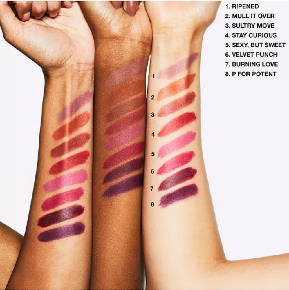 NIB MAC-Stay Curious 923, Powder Kiss Lipstick - Picture 9 of 16